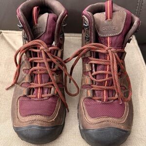 Keen Burgundy and Brown Outdoor Boots